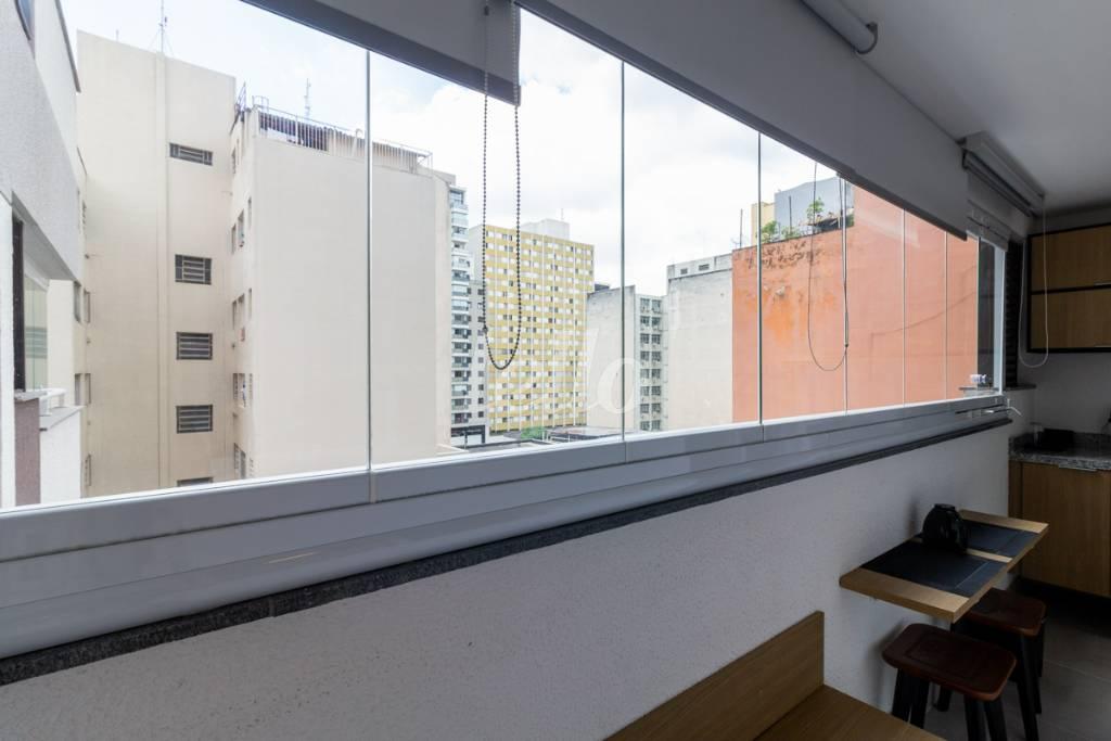 VARANDA de Apartamento à venda, Padrão com 33 m², 1 quarto e em Bela Vista - São Paulo