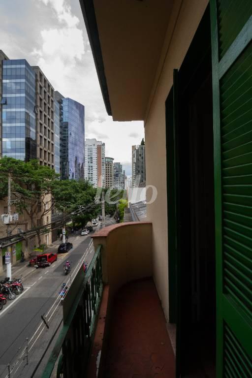 SACADA SALA 3 de Sala / Conjunto para alugar, Padrão com 80 m², e em Itaim Bibi - São Paulo