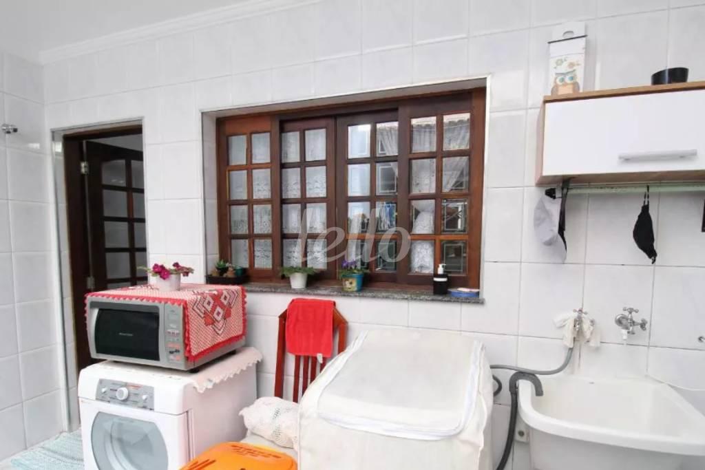 ÁREA DE SERVIÇO de Casa à venda, sobrado com 186 m², 4 quartos e 2 vagas em Vila Floresta - Santo André
