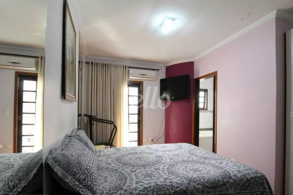 DORMITÓRIO de Casa à venda, sobrado com 186 m², 4 quartos e 2 vagas em Vila Floresta - Santo André