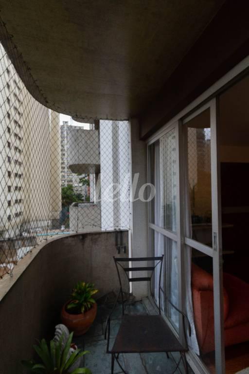 SACADA de Apartamento para alugar, Padrão com 117 m², 3 quartos e 1 vaga em Indianópolis - São Paulo