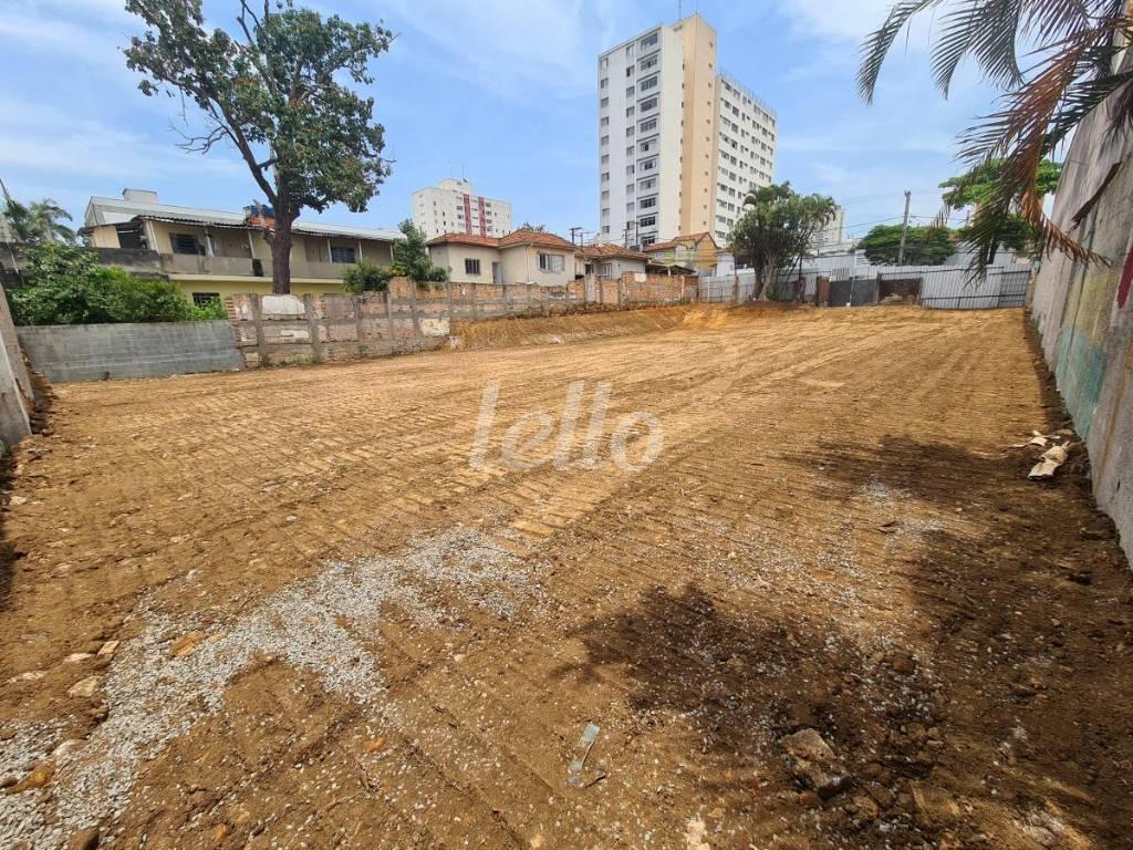 TERRENO de Área / Terreno à venda, Padrão com 1080 m², e em Ipiranga - São Paulo