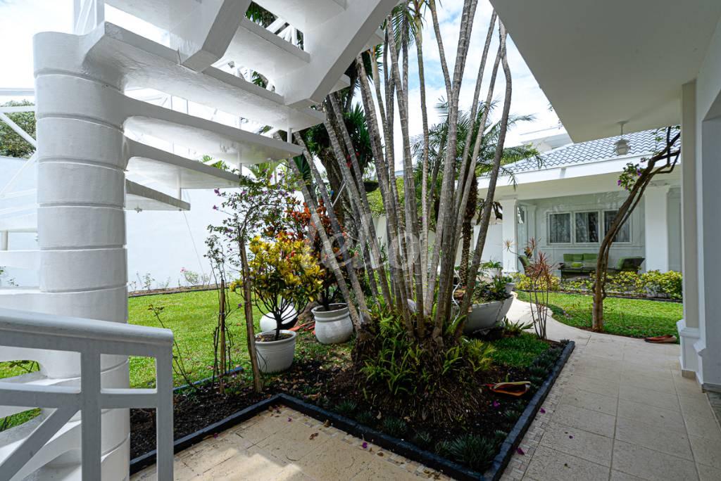 JARDIM de Casa à venda, sobrado com 840 m², 5 quartos e 6 vagas em Jardim dos Estados - São Paulo