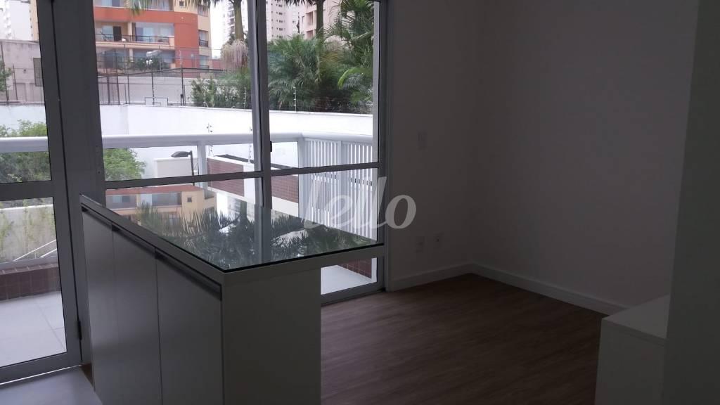 LIVING de Apartamento à venda, Padrão com 35 m², 1 quarto e 1 vaga em Saúde - São Paulo