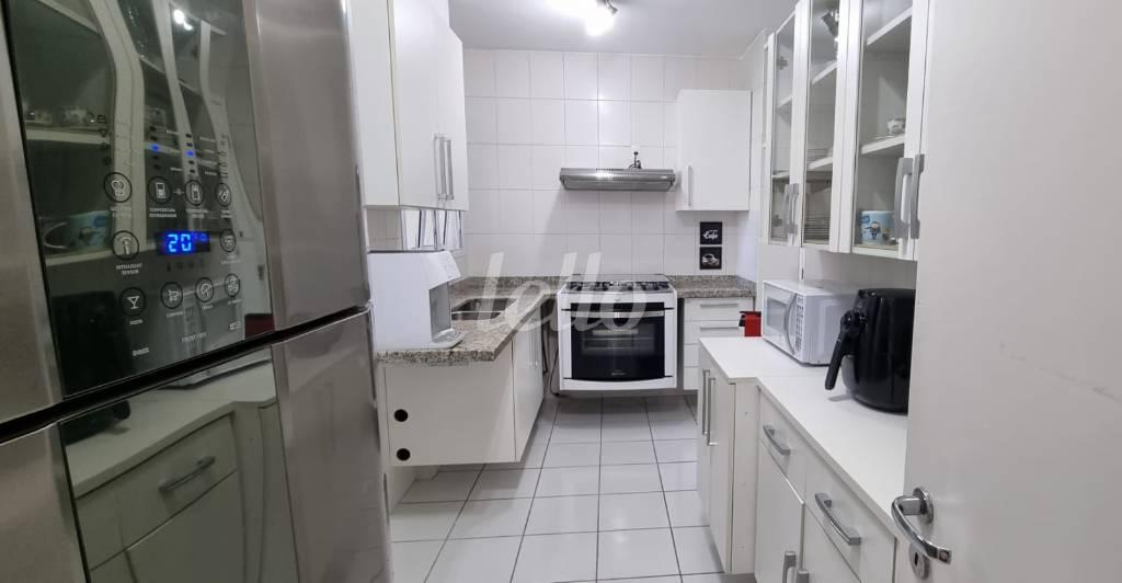 COZINHA de Apartamento à venda, Padrão com 117 m², 4 quartos e 2 vagas em Santo Amaro - São Paulo
