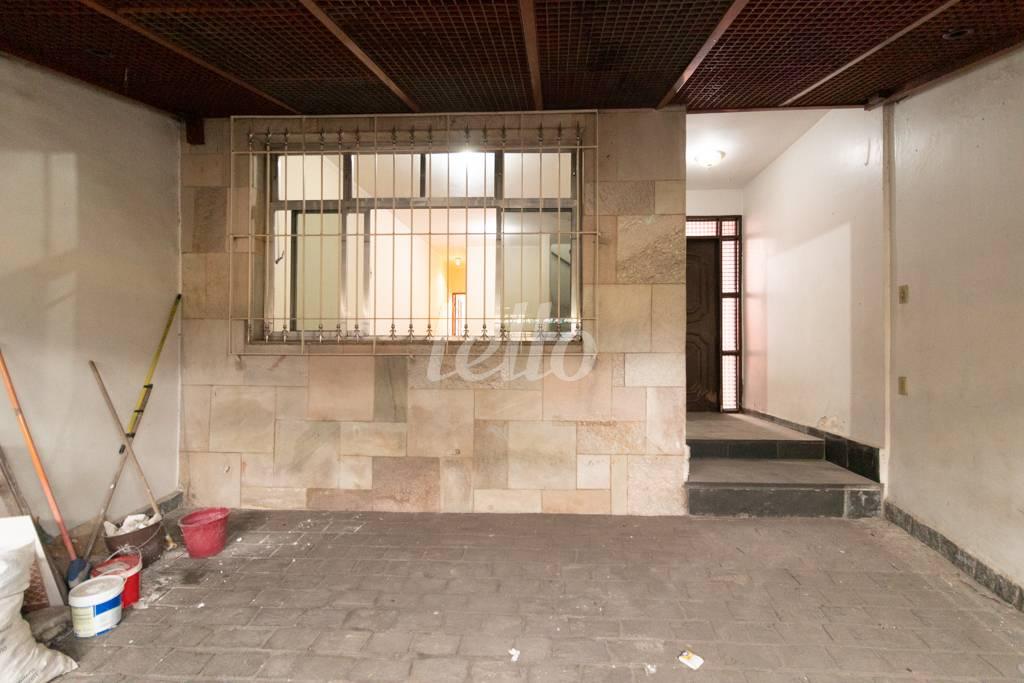 GARAGEM de Casa à venda, sobrado com 121 m², 3 quartos e 2 vagas em Parque Casa de Pedra - São Paulo