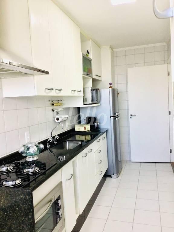 COZINHA de Apartamento à venda, Padrão com 80 m², 3 quartos e 2 vagas em Aclimação - São Paulo