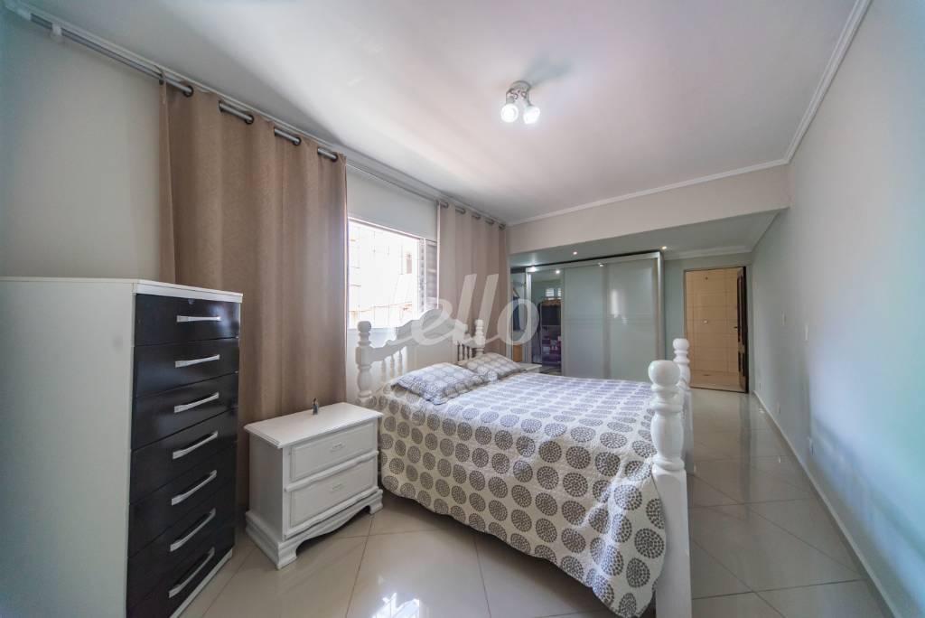 QUARTO 4 de Casa para alugar, sobrado com 235 m², 3 quartos e 4 vagas em Santa Teresinha - Santo André