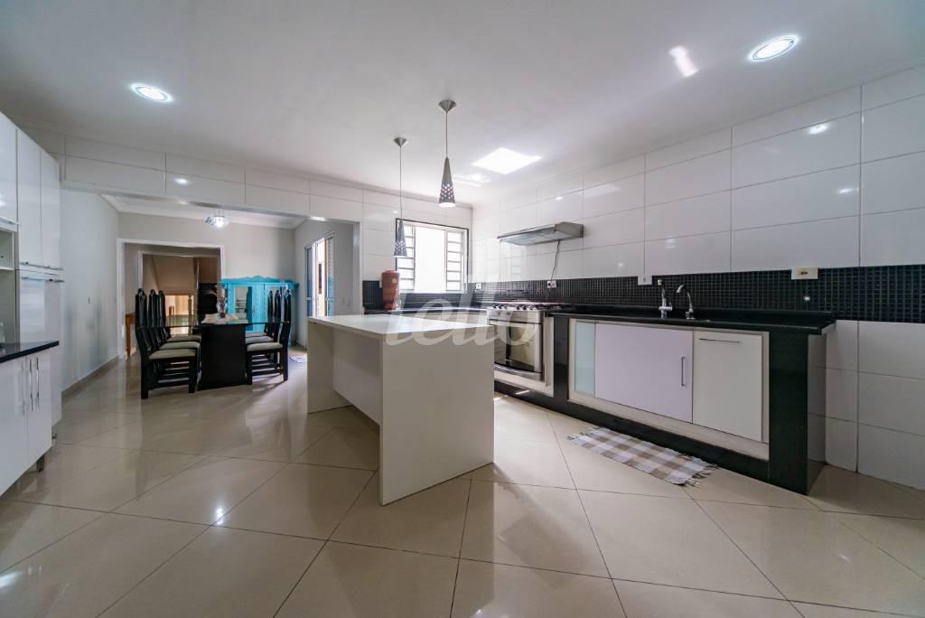COZINHA de Casa para alugar, sobrado com 235 m², 3 quartos e 4 vagas em Santa Teresinha - Santo André