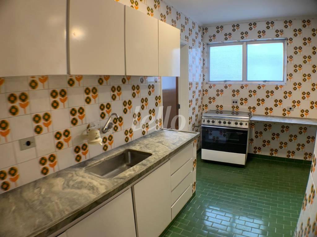 COZINHA de Apartamento à venda, Padrão com 132 m², 3 quartos e 1 vaga em Pinheiros - São Paulo