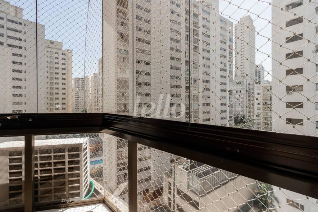 VARANDA DA SUÍTE 2 de Apartamento à venda, Padrão com 241 m², 4 quartos e 4 vagas em Santa Cecília - São Paulo