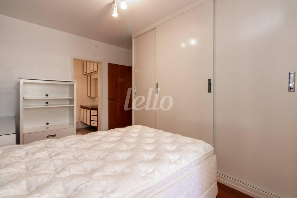 SUÍTE 3 de Apartamento à venda, Padrão com 241 m², 4 quartos e 4 vagas em Santa Cecília - São Paulo