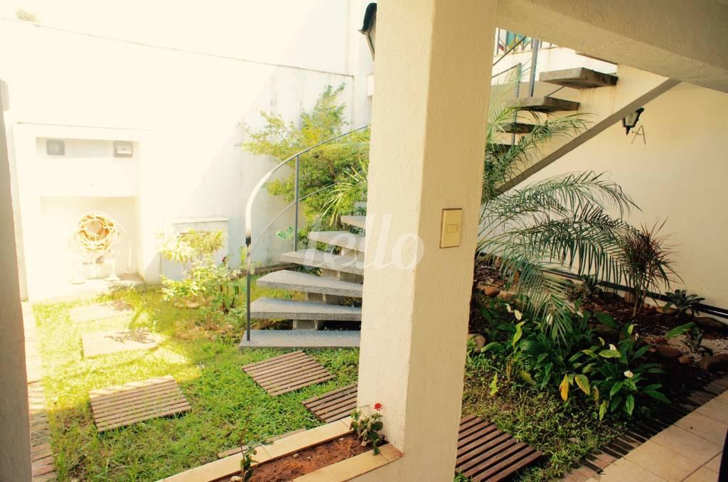 JARDIM EXTERNO de Casa à venda, térrea com 250 m², 3 quartos e 2 vagas em Alto da Moóca - São Paulo