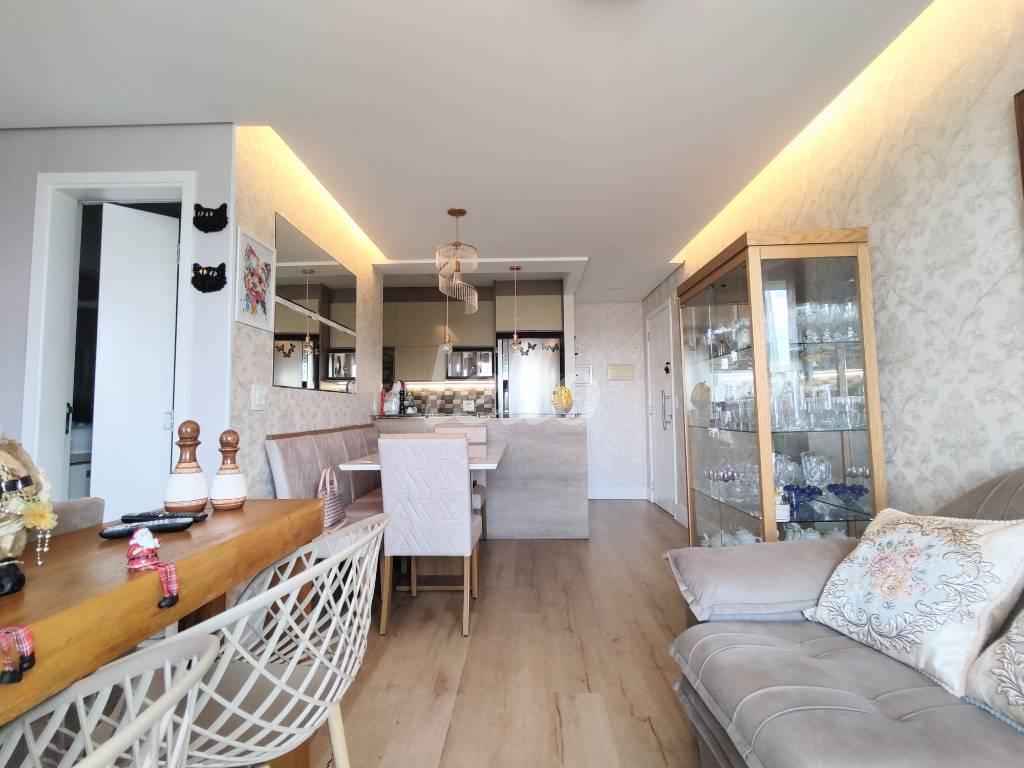 LIVING de Apartamento à venda, Padrão com 63 m², 3 quartos e 1 vaga em Vila Santa Clara - São Paulo