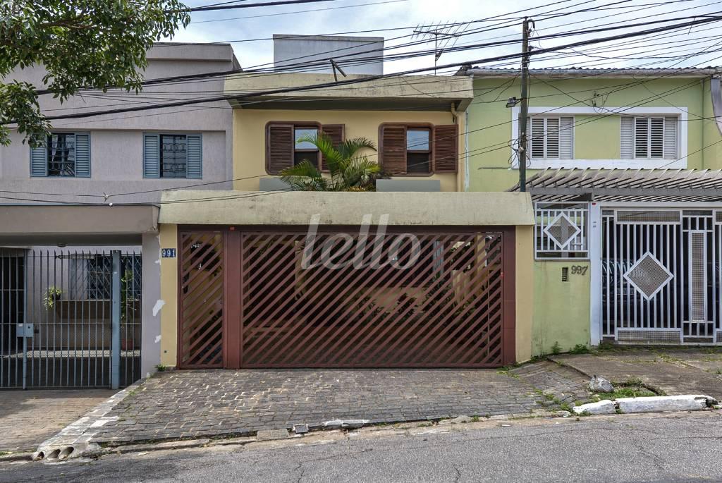 FACHADA de Casa à venda, sobrado com 190 m², 3 quartos e 2 vagas em Indianópolis - São Paulo