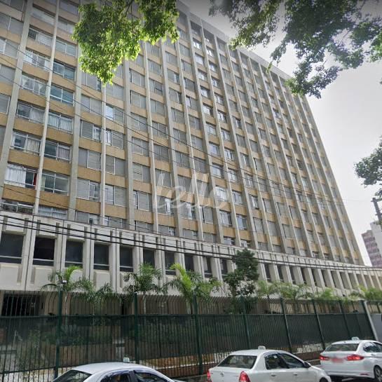 FACHADA de Apartamento à venda, Padrão com 70 m², 3 quartos e 1 vaga em Pinheiros - São Paulo