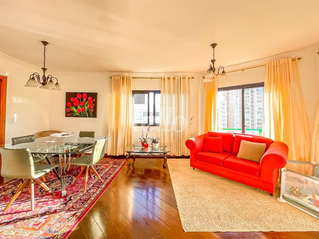 SALA de Apartamento à venda, Padrão com 154 m², 4 quartos e 3 vagas em Vila Clementino - São Paulo