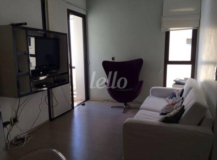 LIVING de Apartamento à venda, Padrão com 50 m², 1 quarto e 1 vaga em Indianópolis - São Paulo