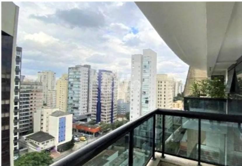 TERRAÇO de Apartamento à venda, cobertura - Padrão com 151 m², 3 quartos e 3 vagas em Moema - São Paulo