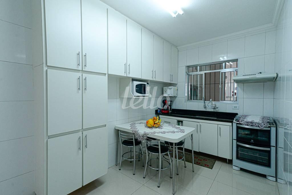 COZINHA de Casa à venda, assobradada com 280 m², 6 quartos e 2 vagas em Vila Madalena - São Paulo