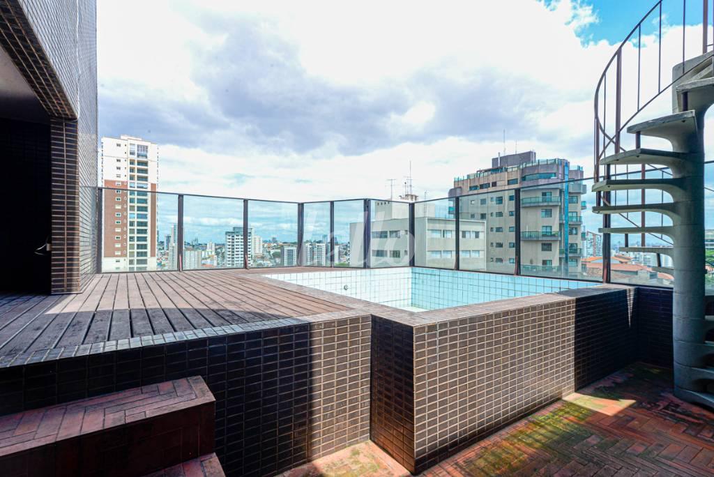 PISCINA  DECK de Apartamento à venda, cobertura - Padrão com 250 m², 4 quartos e 7 vagas em Vila Paulicéia - São Paulo