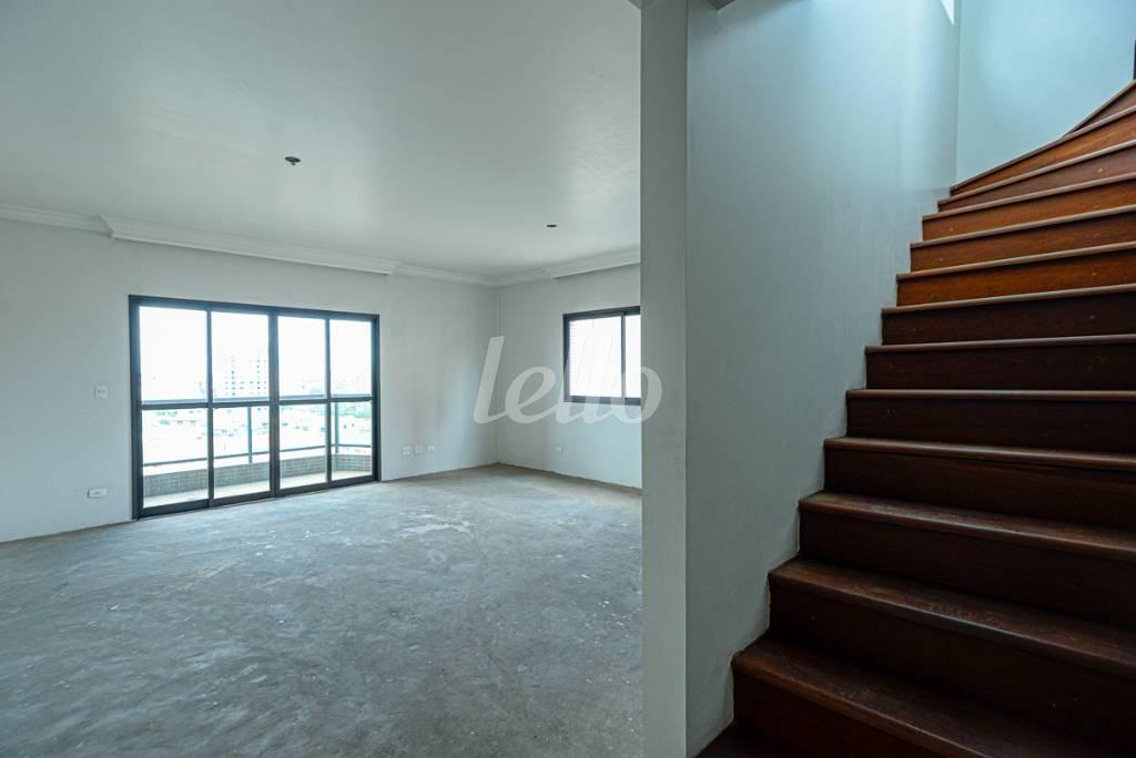 SALA - SACADA de Apartamento à venda, cobertura - Padrão com 250 m², 4 quartos e 7 vagas em Vila Paulicéia - São Paulo