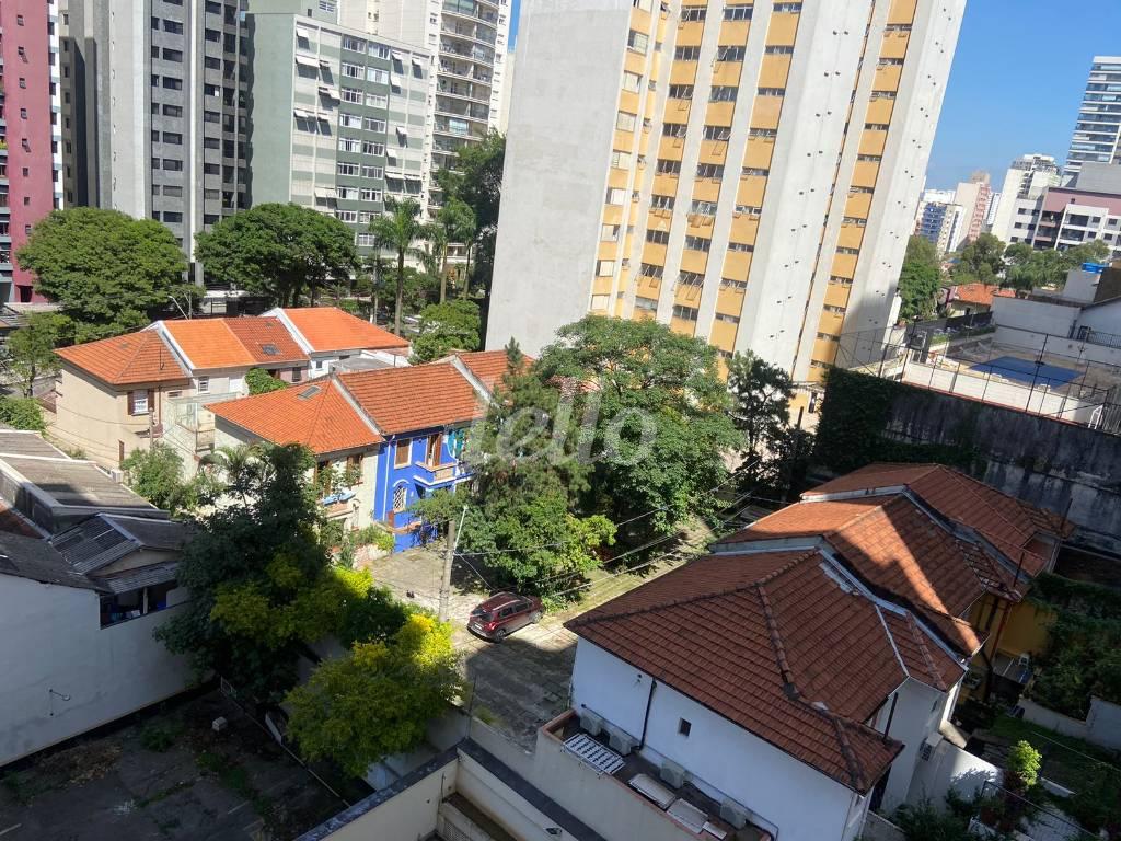 VISTA de Sala / Conjunto à venda, Padrão com 33 m², e 1 vaga em Pinheiros - São Paulo