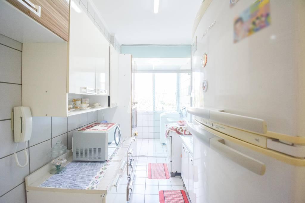 COZINHA de Apartamento à venda, Padrão com 57 m², 2 quartos e 1 vaga em Vila Rosália - Guarulhos