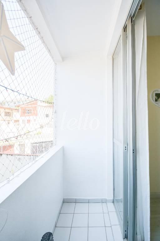 SALA - VARANDA de Apartamento à venda, Padrão com 57 m², 2 quartos e 1 vaga em Vila Rosália - Guarulhos