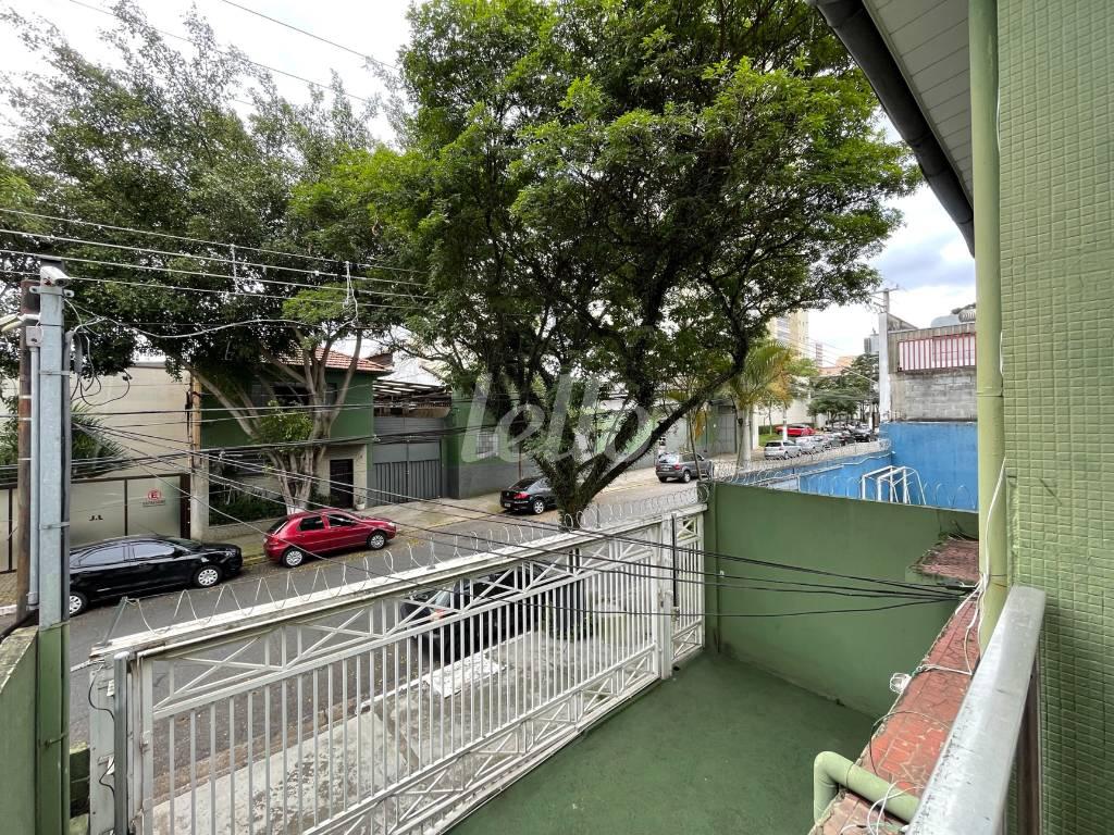 VISTA PARA RUA de Casa à venda, sobrado com 371 m², 2 quartos e 2 vagas em Mooca - São Paulo
