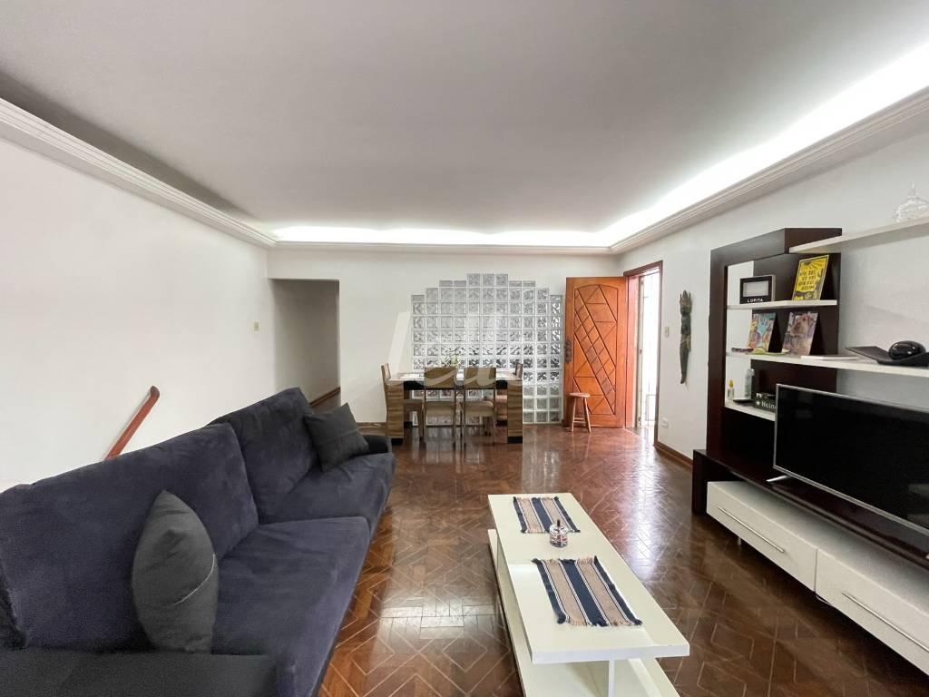SALA de Casa à venda, sobrado com 371 m², 2 quartos e 2 vagas em Mooca - São Paulo