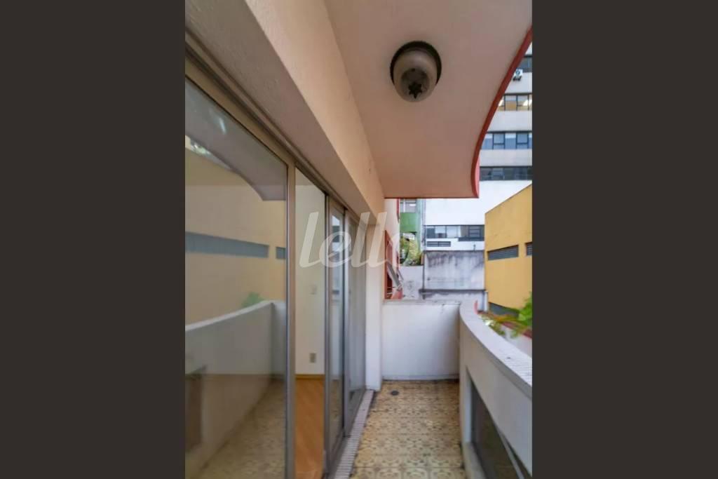 VARANDA de Apartamento à venda, Padrão com 96 m², 2 quartos e 1 vaga em Vila Bastos - Santo André