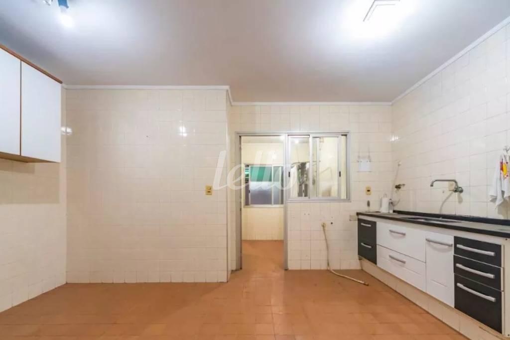 COZINHA de Apartamento à venda, Padrão com 96 m², 2 quartos e 1 vaga em Vila Bastos - Santo André