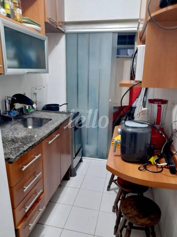 COZINHA E AREA DE SERVICO de Apartamento à venda, Padrão com 50 m², 2 quartos e 1 vaga em Cambuci - São Paulo