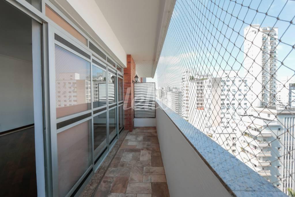 SACADA de Apartamento para alugar, Padrão com 160 m², 3 quartos e 1 vaga em Higienópolis - São Paulo