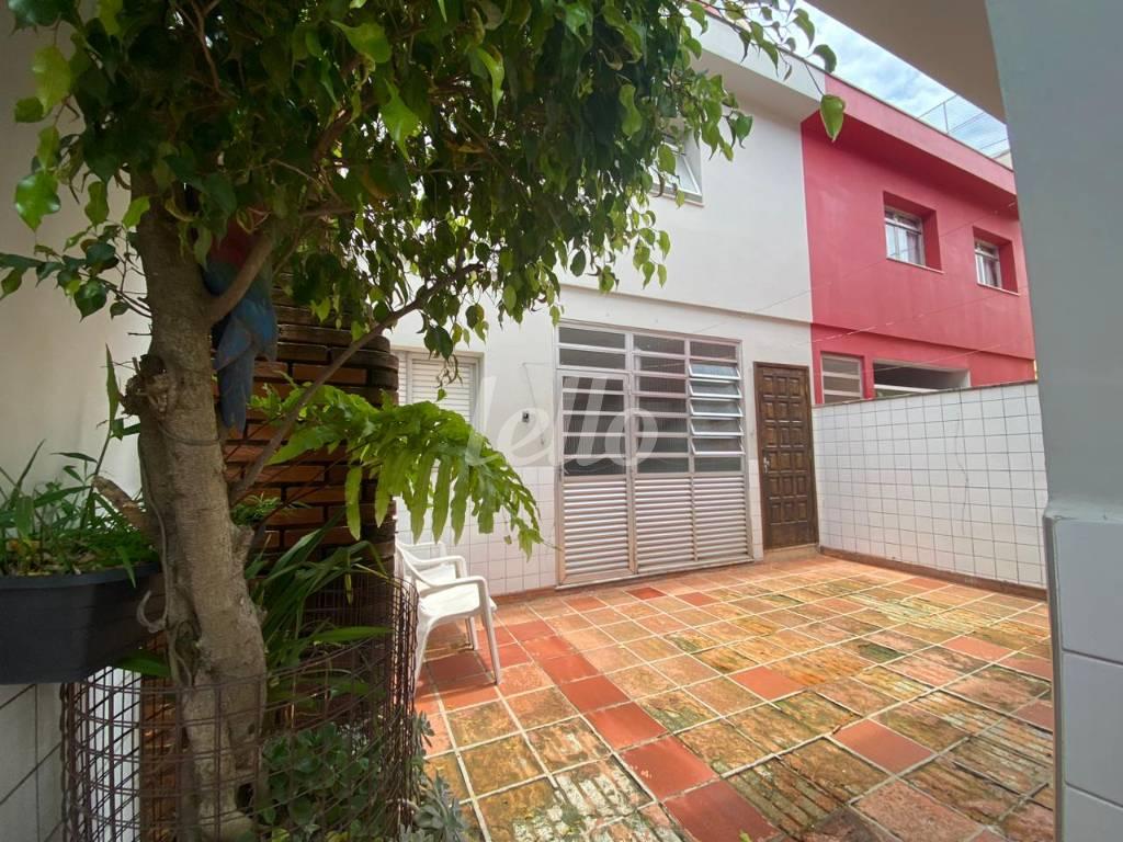 AREA GOURMET de Casa à venda, sobrado com 228 m², 3 quartos e 2 vagas em Vila Paulista - São Paulo