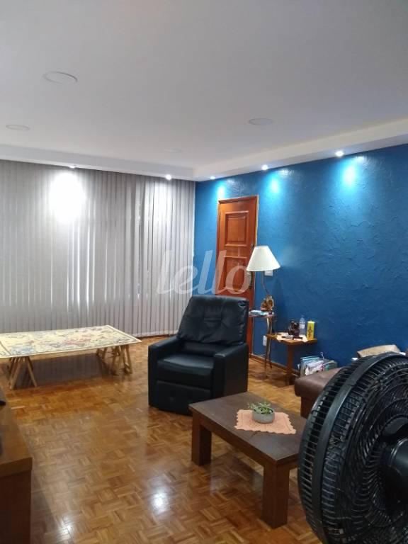 SALA de Casa à venda, assobradada com 320 m², 3 quartos e 4 vagas em Vila Formosa - São Paulo