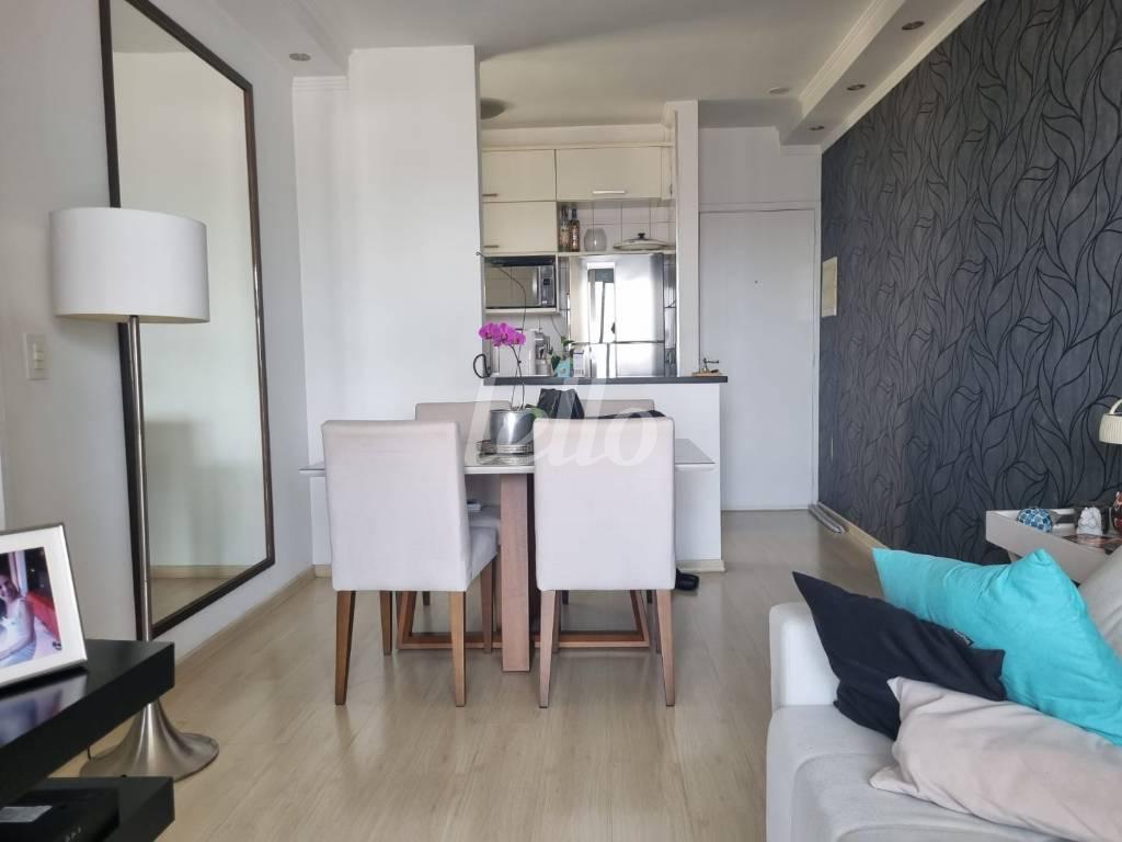 SALA DOIS AMBIENTES de Apartamento à venda, Padrão com 54 m², 2 quartos e 2 vagas em Vila Caminho do Mar - São Bernardo do Campo