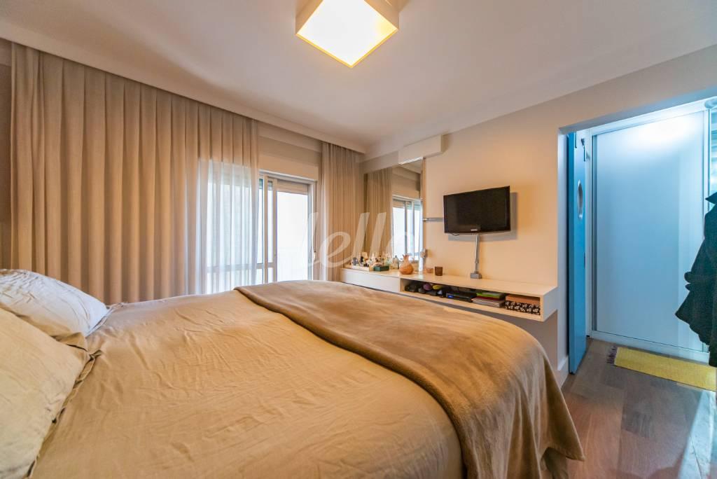 QUARTO 2 de Apartamento à venda, Padrão com 177 m², 3 quartos e 3 vagas em Campestre - Santo André
