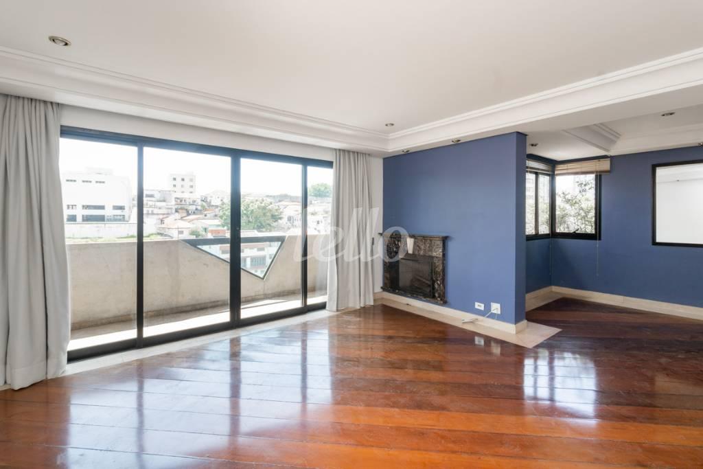SALA de Apartamento à venda, Padrão com 198 m², 4 quartos e 3 vagas em Vila Mariana - São Paulo