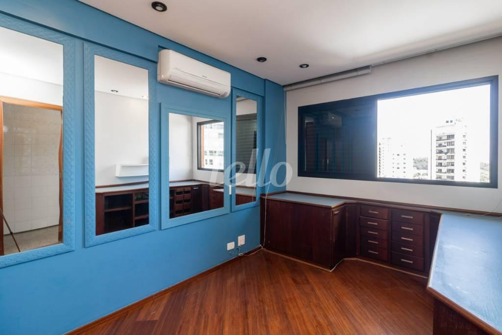 SUITE 1 de Apartamento à venda, Padrão com 198 m², 4 quartos e 3 vagas em Vila Mariana - São Paulo