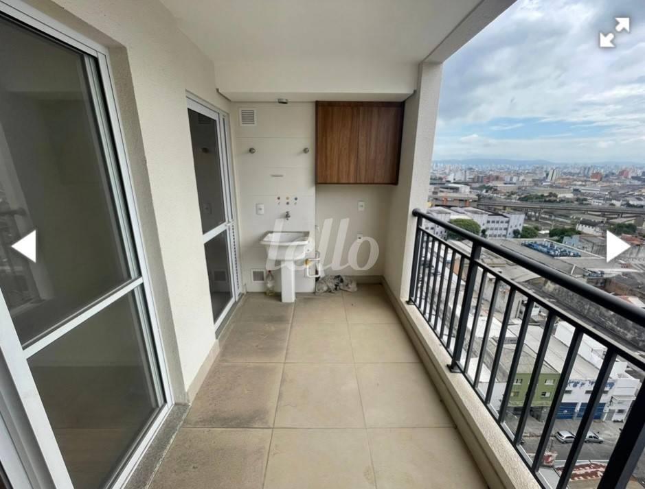 SACADA E ÁREA DE SERVIÇO de Apartamento à venda, Padrão com 42 m², 1 quarto e 1 vaga em Brás - São Paulo