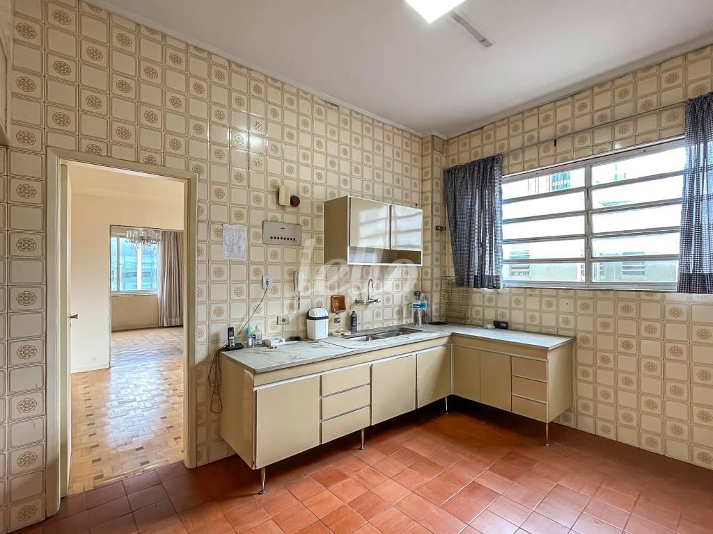 COZINHA de Apartamento à venda, Padrão com 296 m², 3 quartos e 2 vagas em Jardins - São Paulo