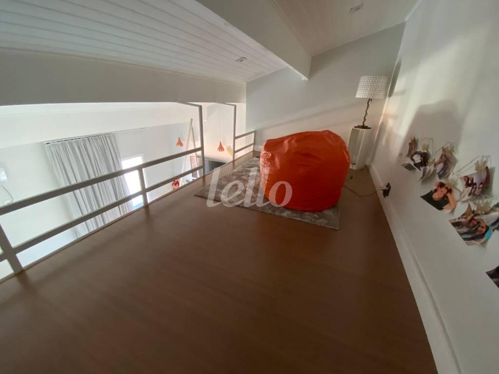MEZANINO de Casa à venda, sobrado com 400 m², 4 quartos e 3 vagas em Jd. Leonor M. de Barros - São Paulo