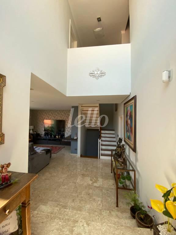 VISTA PARA SALA de Casa à venda, sobrado com 400 m², 4 quartos e 3 vagas em Jd. Leonor M. de Barros - São Paulo