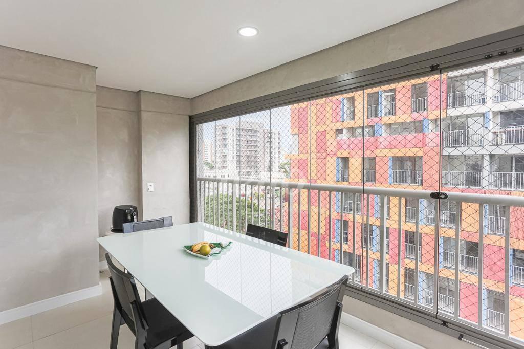VARANDA GOURMET de Apartamento à venda, Padrão com 76 m², 2 quartos e 1 vaga em Indianópolis - São Paulo