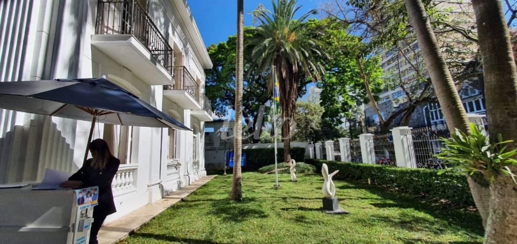 AREA EXTERNA de Casa para alugar, sobrado com 1412 m², e em Jardim América - São Paulo