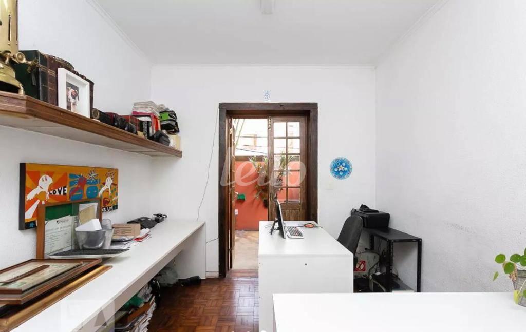 ESCRITÓRIO de Casa à venda, sobrado com 154 m², 4 quartos e 1 vaga em Jardins - São Paulo