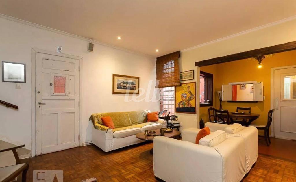 SALA de Casa à venda, sobrado com 154 m², 4 quartos e 1 vaga em Jardins - São Paulo