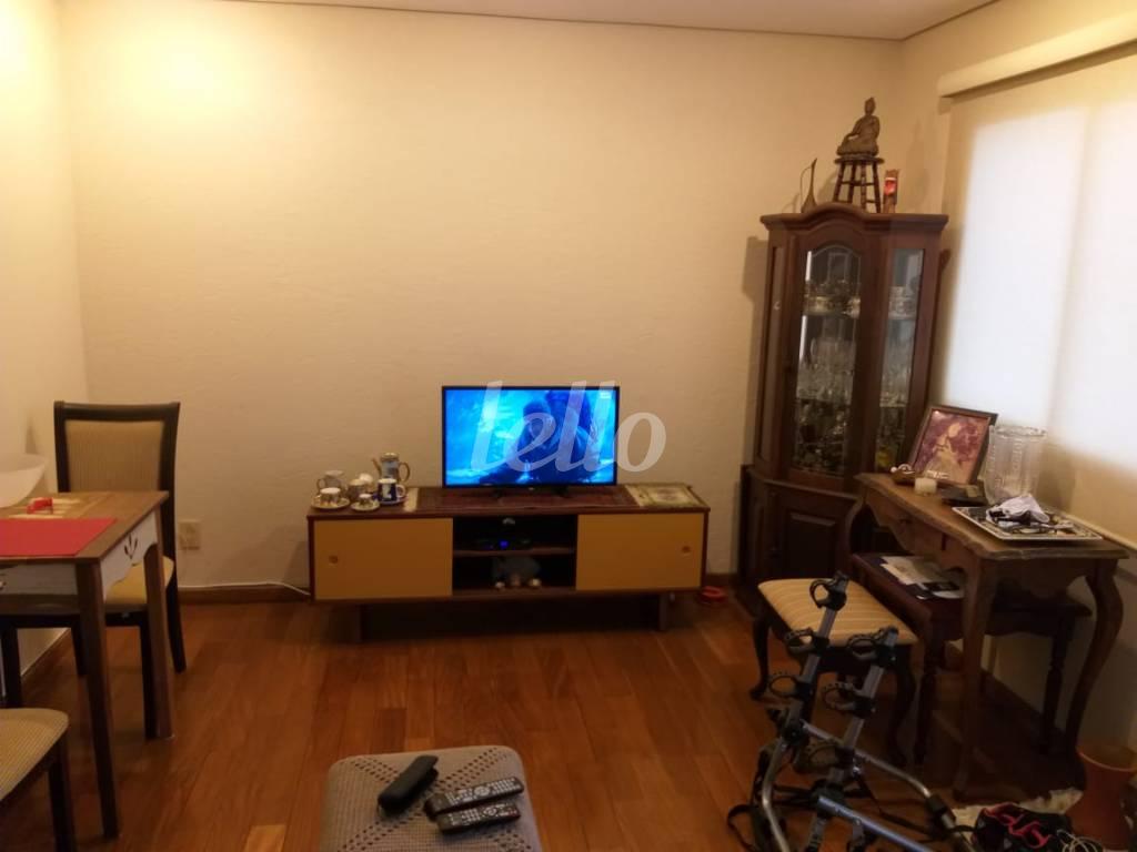 LIVING de Apartamento à venda, Duplex com 65 m², 2 quartos e 2 vagas em Vila Uberabinha - São Paulo